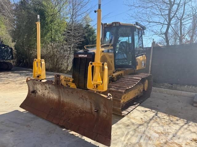 CAT D 3 K LGP Crawler dozers