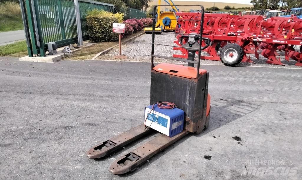 Toyota LWE180 Low lifter
