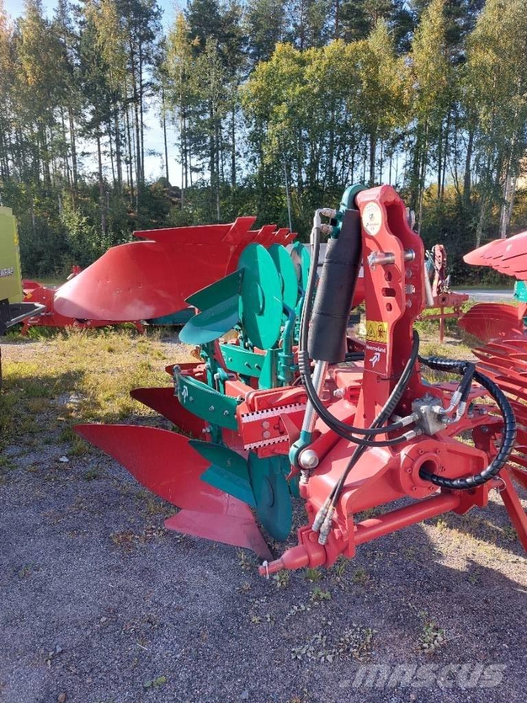 Kverneland 150S Reversible ploughs