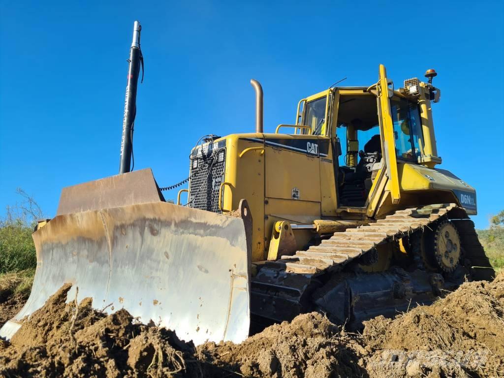 CAT D 6 N XL Crawler dozers
