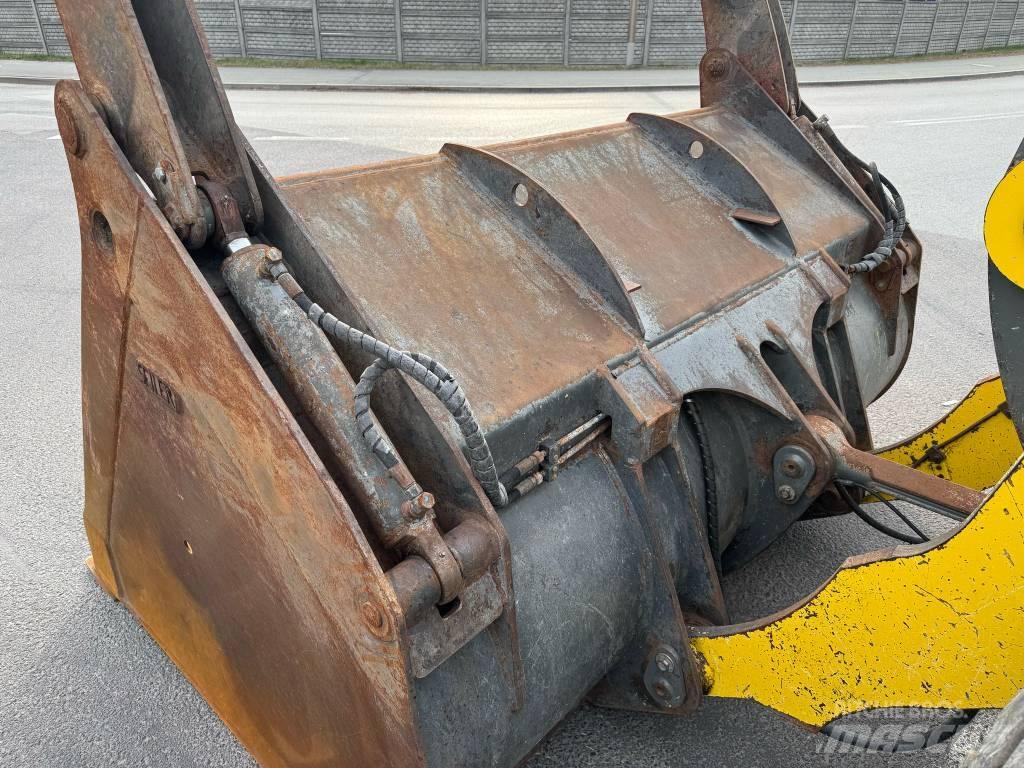 Liebherr L 538 Wheel loaders