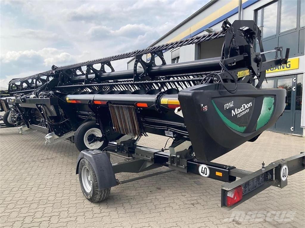 MacDon FD 140 Combine harvester accessories