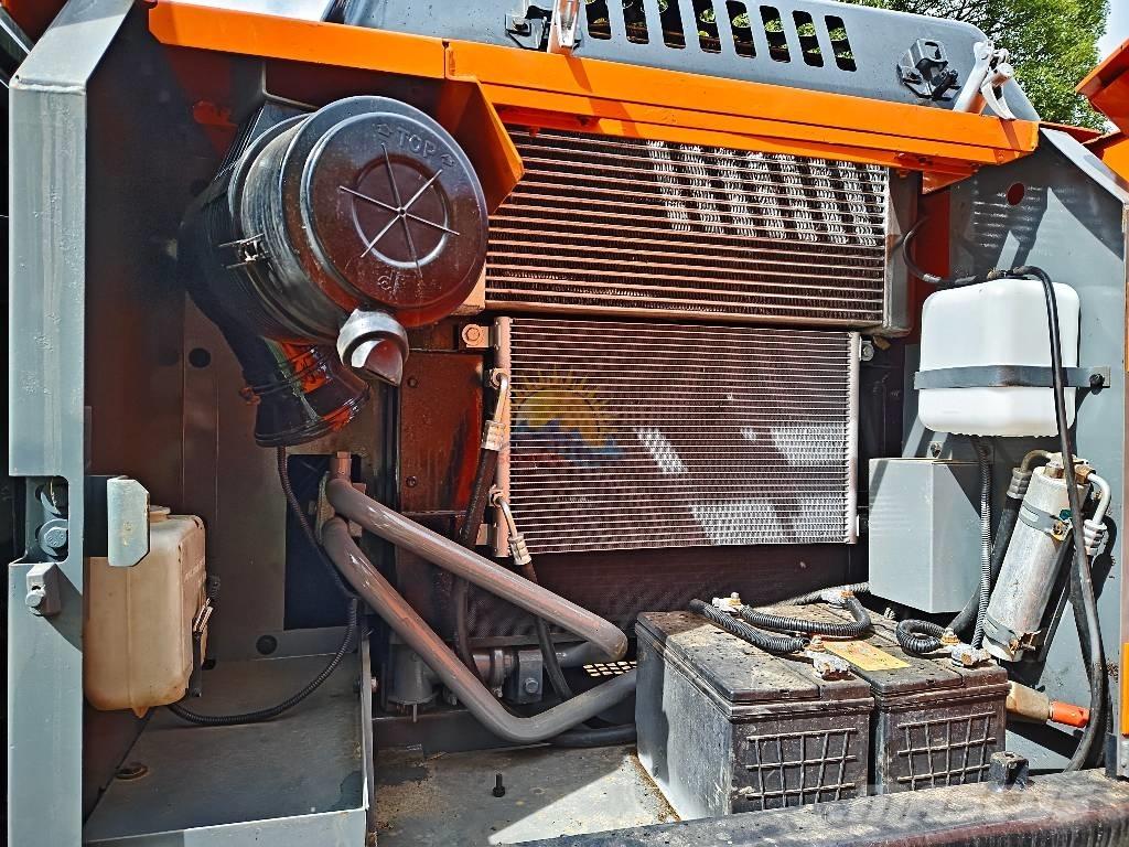 Hitachi ZX 130 Crawler excavators