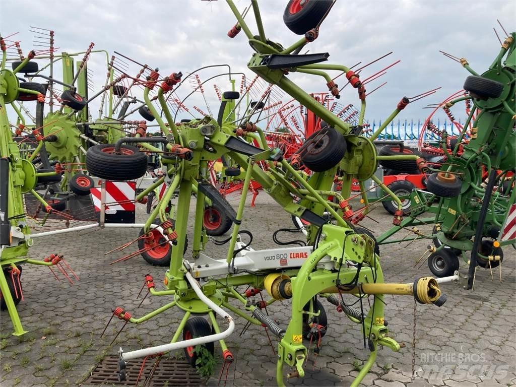 CLAAS Volto 800 Rakes and tedders