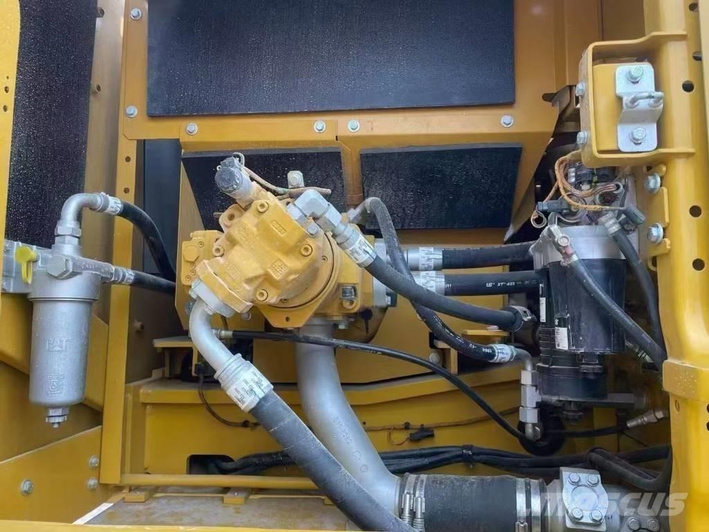 CAT 336GC Crawler excavators