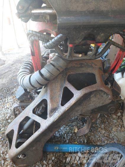 Komatsu C123 Harvester heads