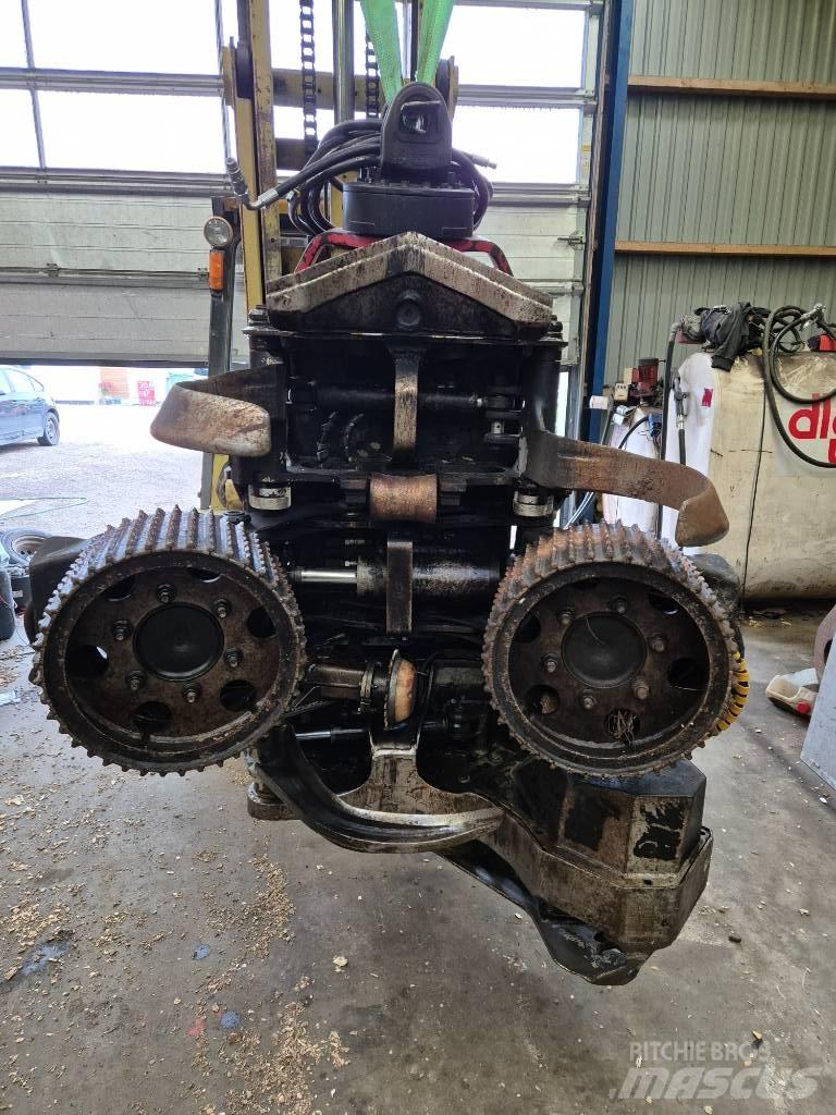 Komatsu 360.2 Harvester heads