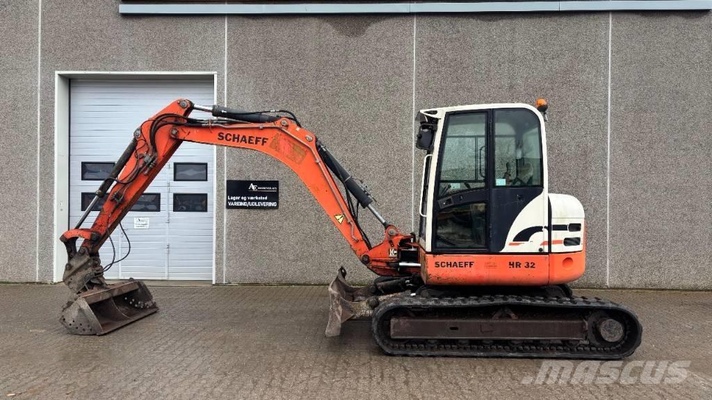 Schaeff HR 32 Mini excavators  7t - 12t
