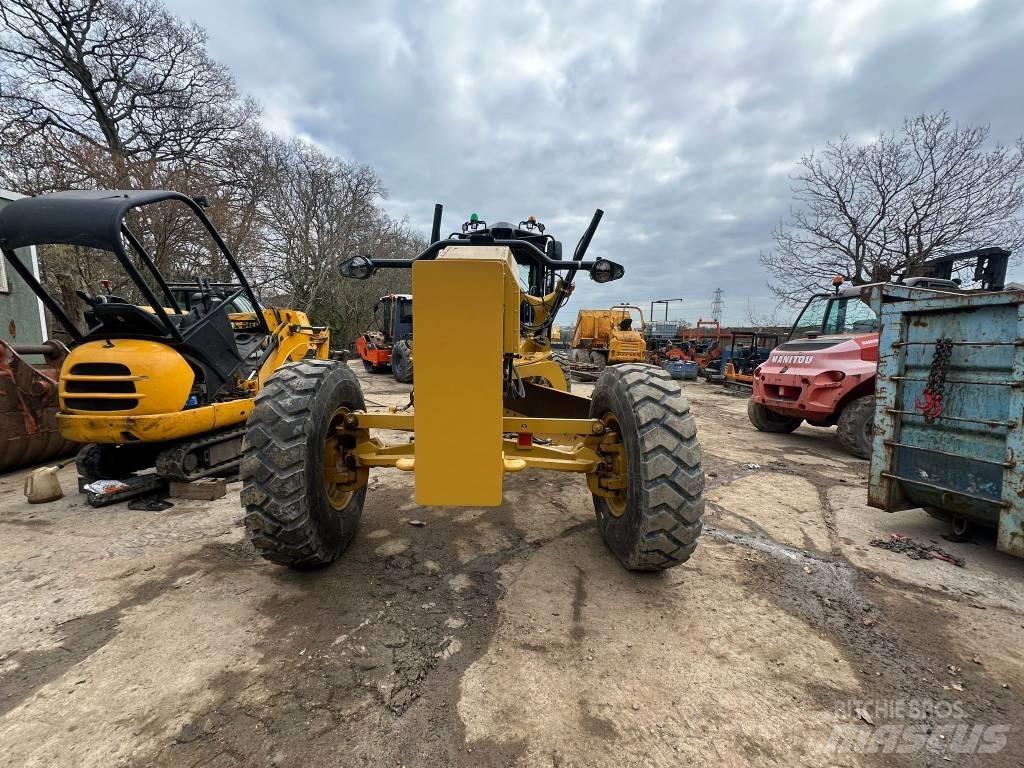 CAT 150 Graders