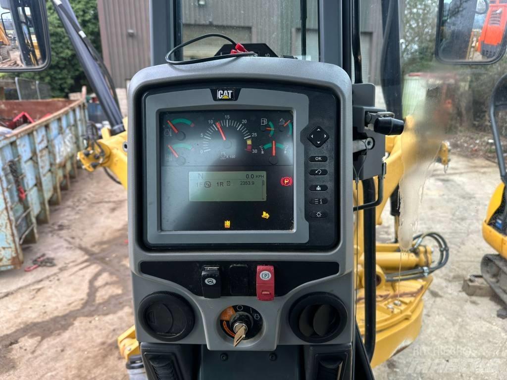 CAT 150 Graders