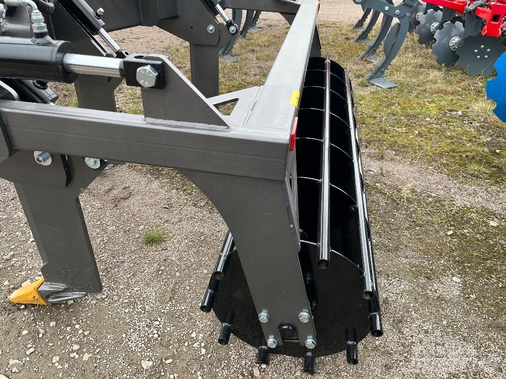 Parko V3 Chisel ploughs