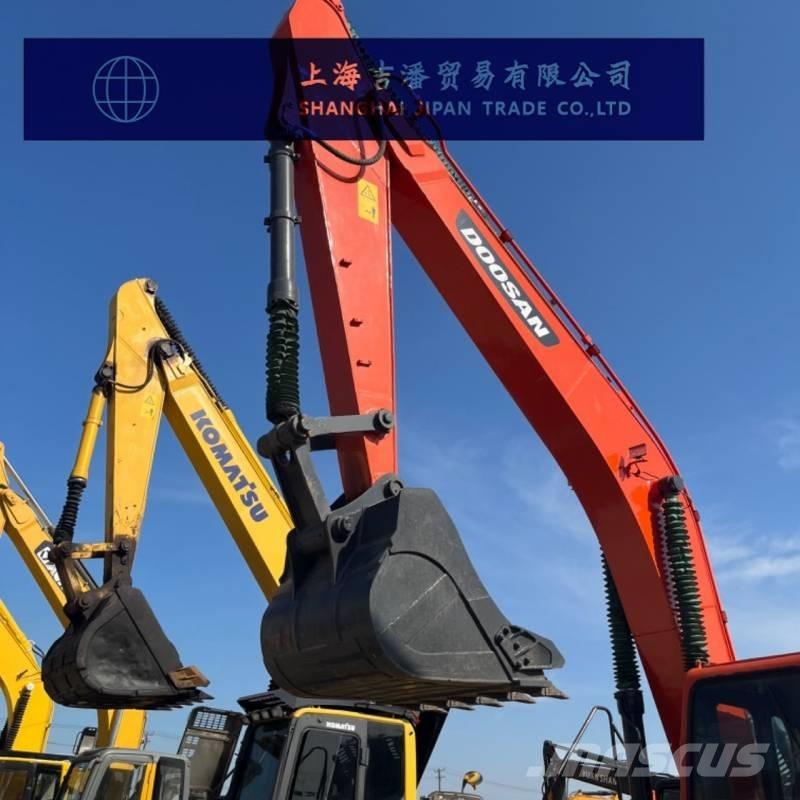 Doosan DX 300 Crawler excavators