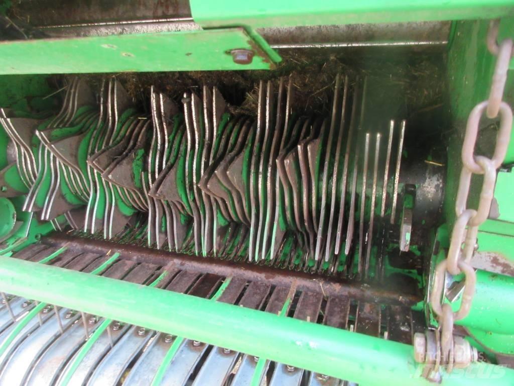 John Deere 644 Round balers