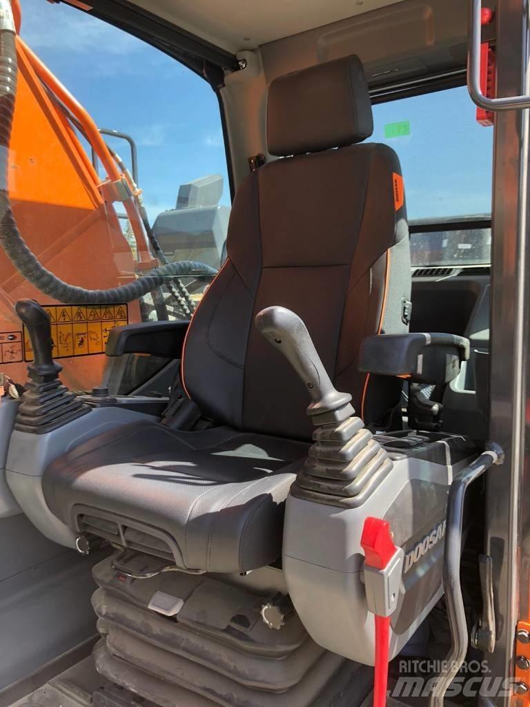 Doosan DX 300 LC-7 Crawler excavators