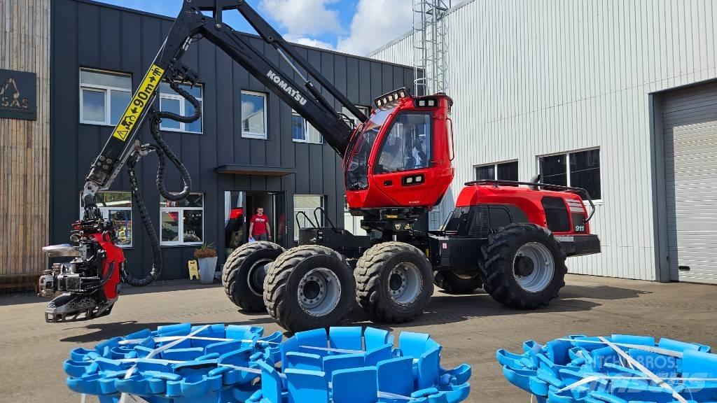 Komatsu 911 Harvesters