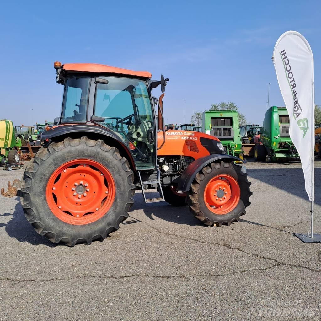 Kubota M 9960 HD Tractors