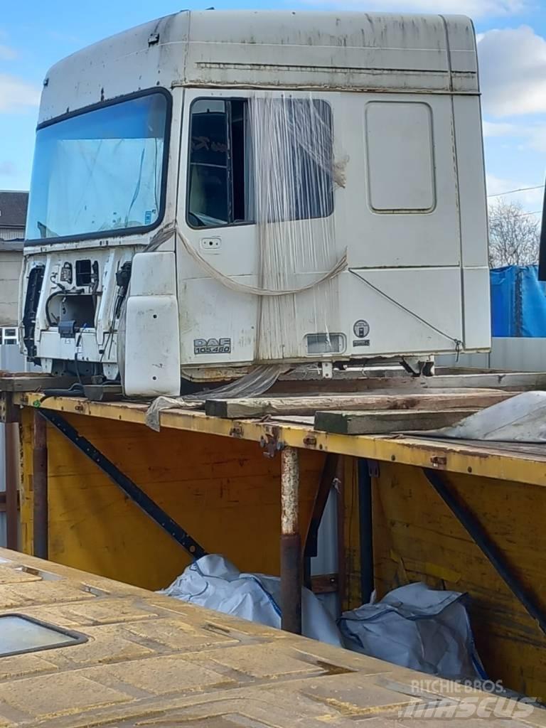 DAF XF105.460 Cabins and interior