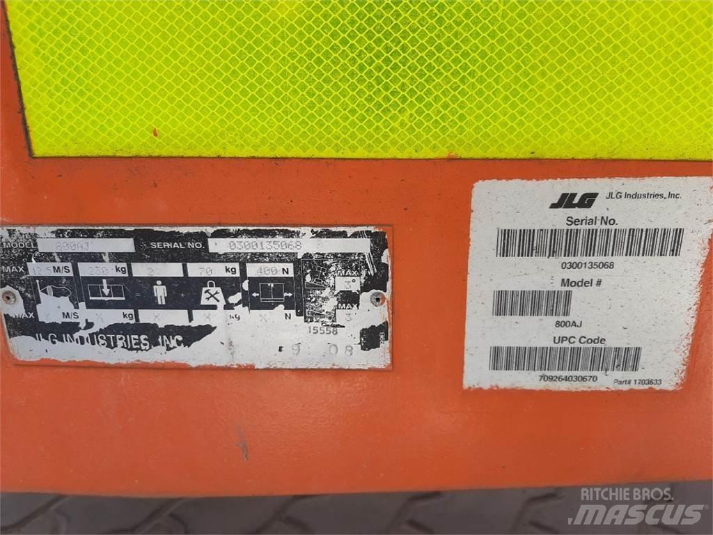 JLG 800AJ Articulated boom lifts