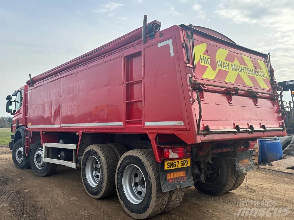 Scania P 370 Tipper trucks