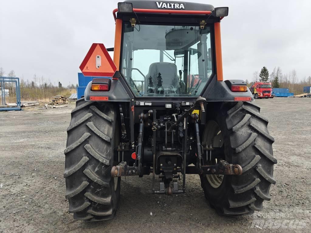 Valtra A95 Tractors