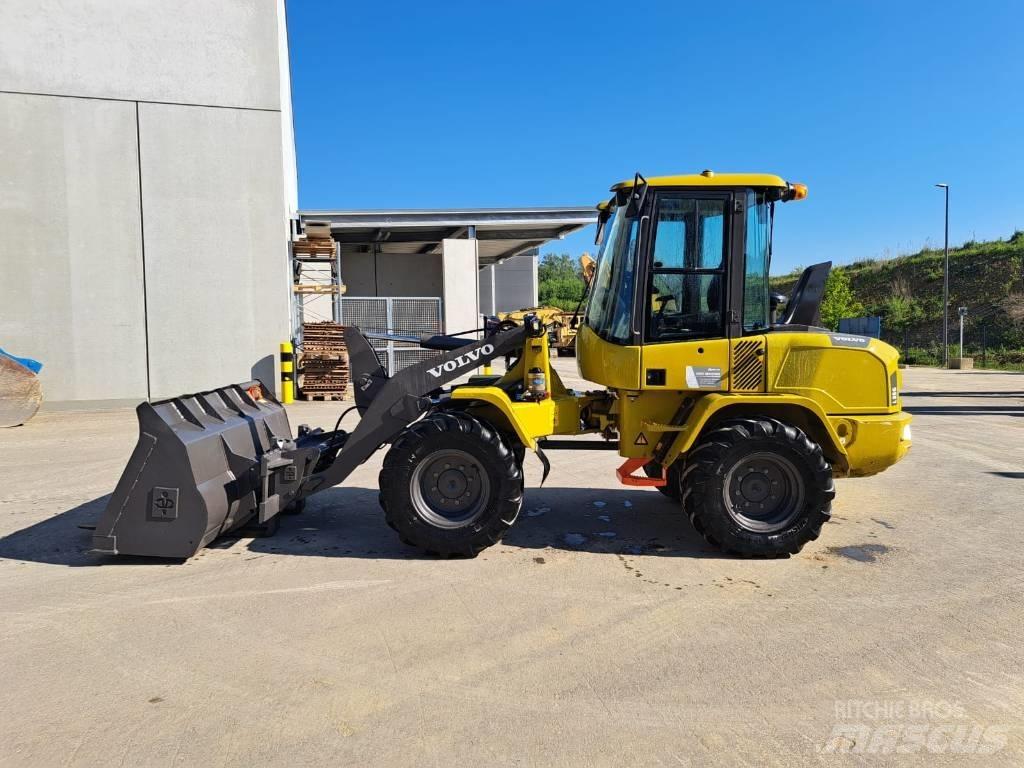 Volvo L 35 G Skid steer loaders