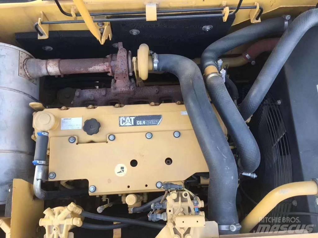 CAT 323 Crawler excavators