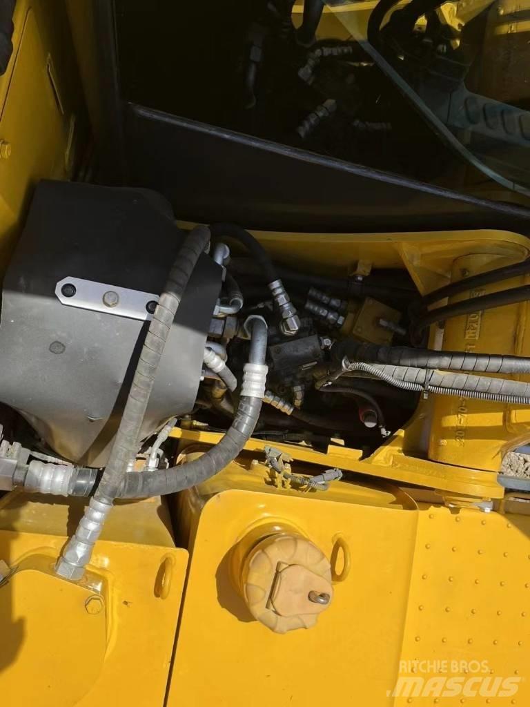 Komatsu PC 70 Crawler excavators