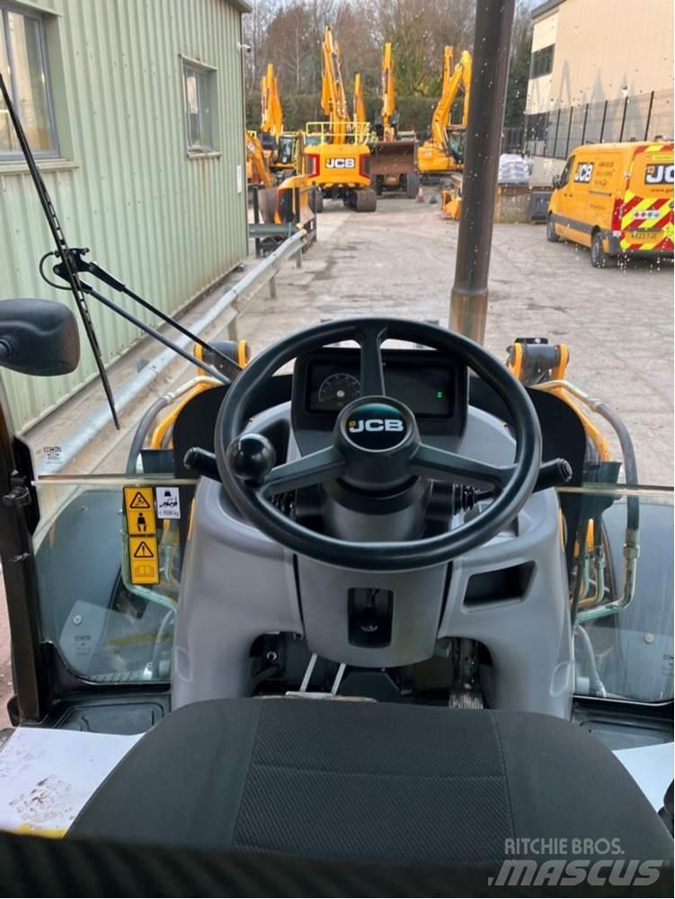 JCB 3CX Backhoe