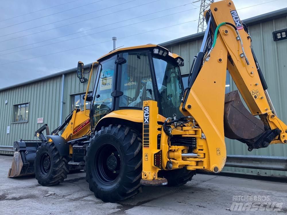 JCB 3CX Backhoe