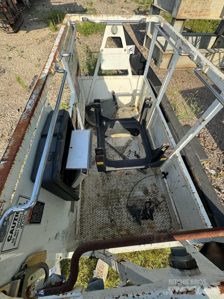 Mantis 10010MX Track mounted cranes
