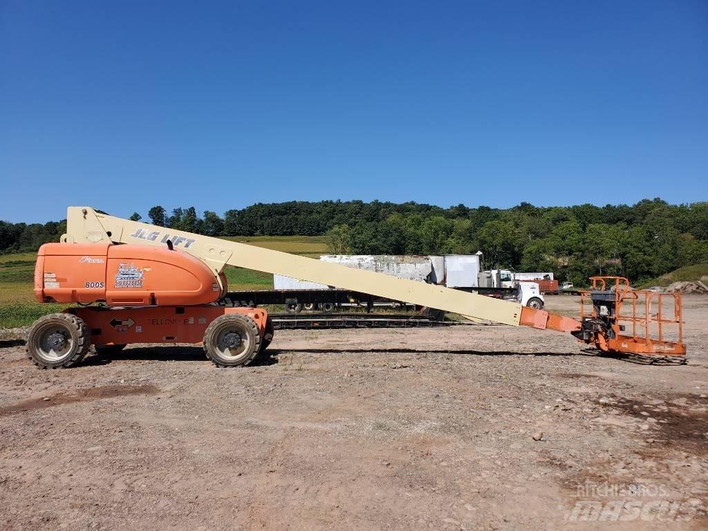 JLG 800 S Rough terrain truck
