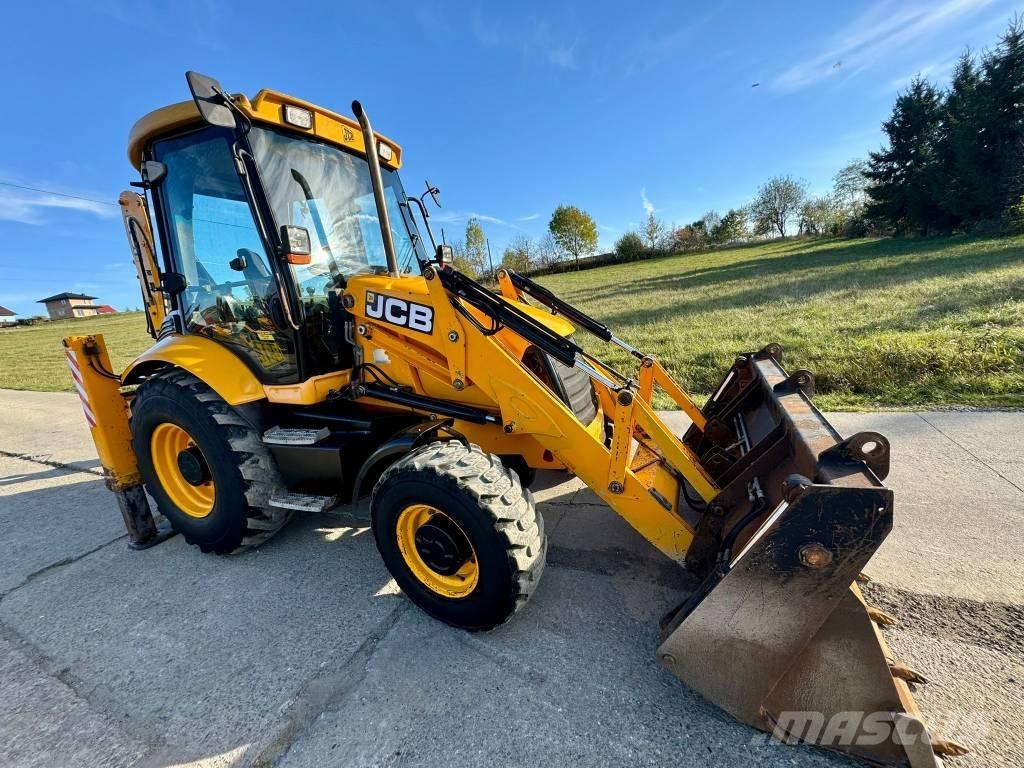 JCB 3CX Backhoe