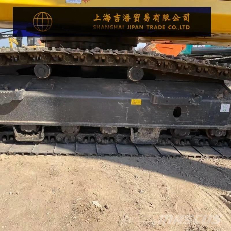 Komatsu PC 220 Crawler excavators