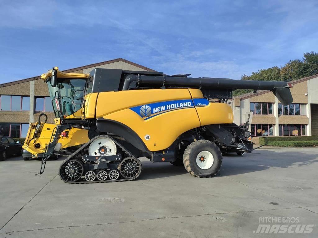 New Holland CR 9080 Combine harvesters