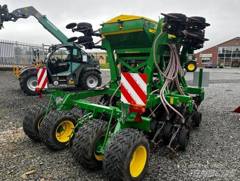 John Deere 750 A Drills