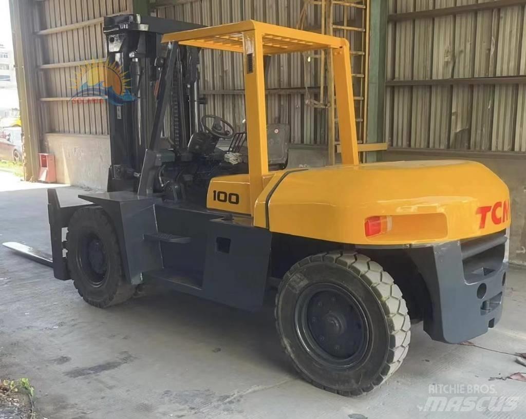 TCM FD 100 Diesel trucks