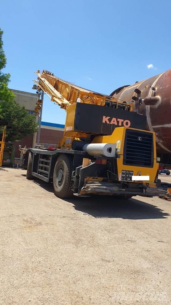 Kato SS 500 Rough terrain cranes