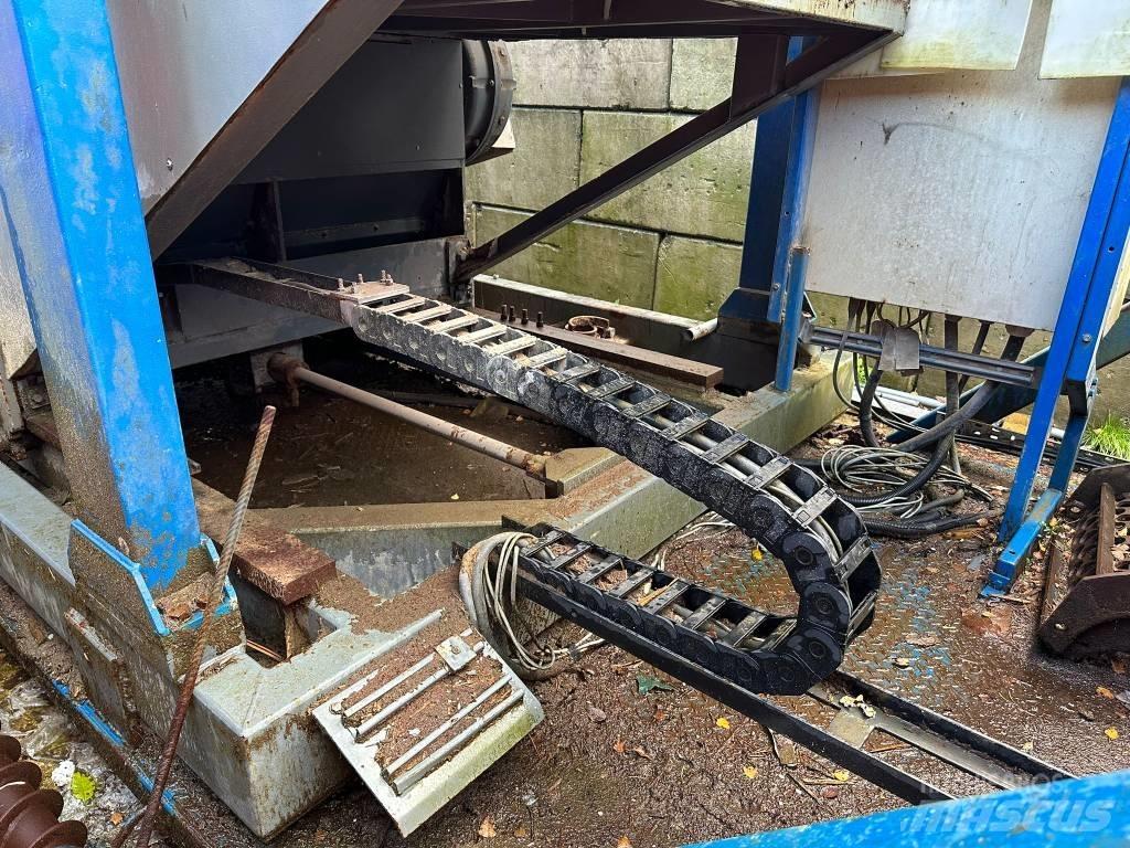 Lindner T1500 Waste Shredders