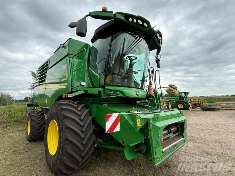 John Deere T560i Farm machinery
