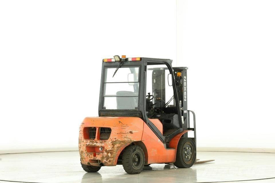 Nexen FDE-30 Diesel trucks