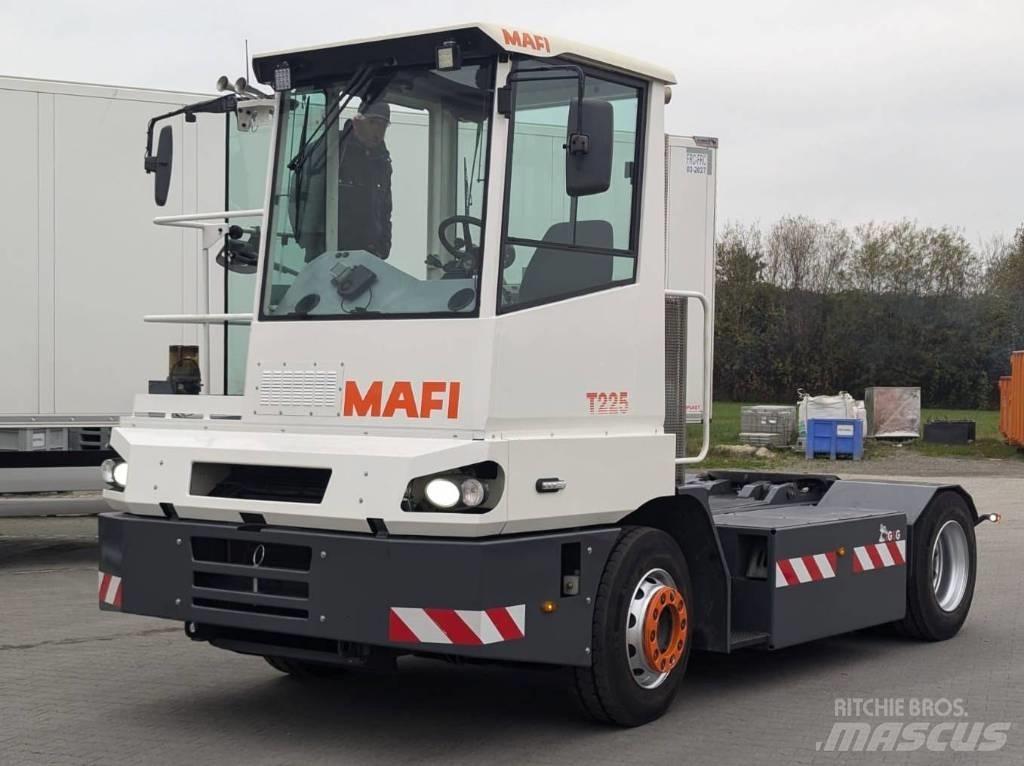 Mafi T 225 D Terminal tractors