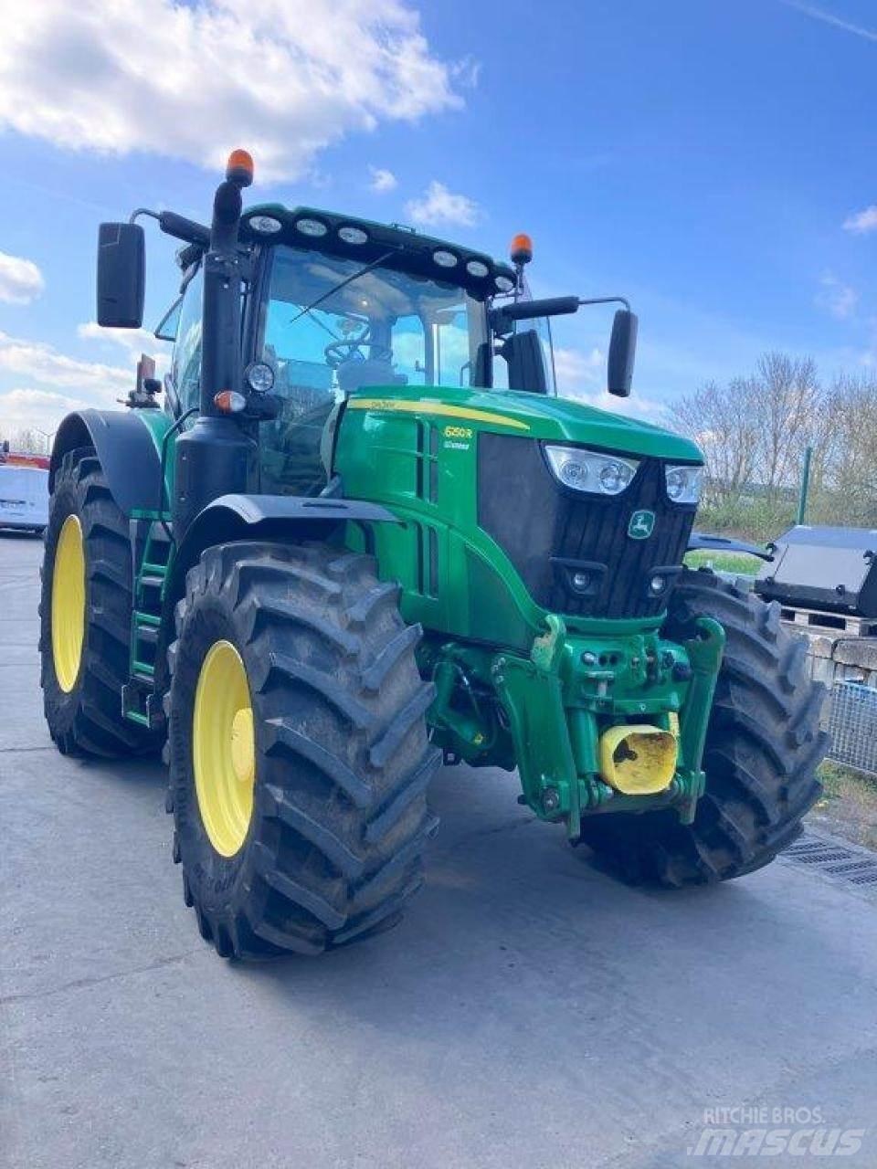 John Deere 6250R Tractors