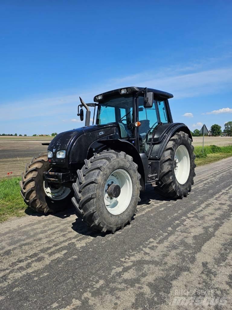 Valtra N 101 Tractors
