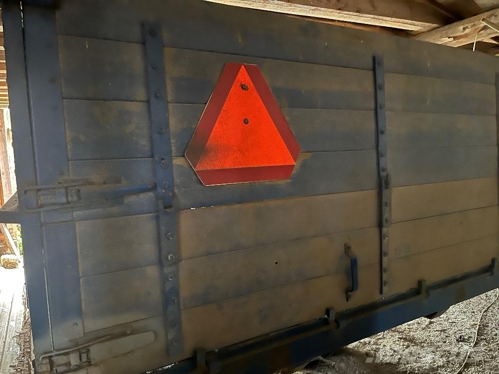 EOS Kippikärry 14m3 Grain / Silage Trailers