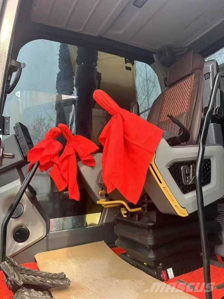 CAT 323 Crawler excavators