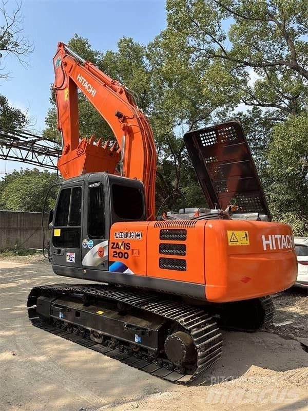 Hitachi 200 Wheeled excavators