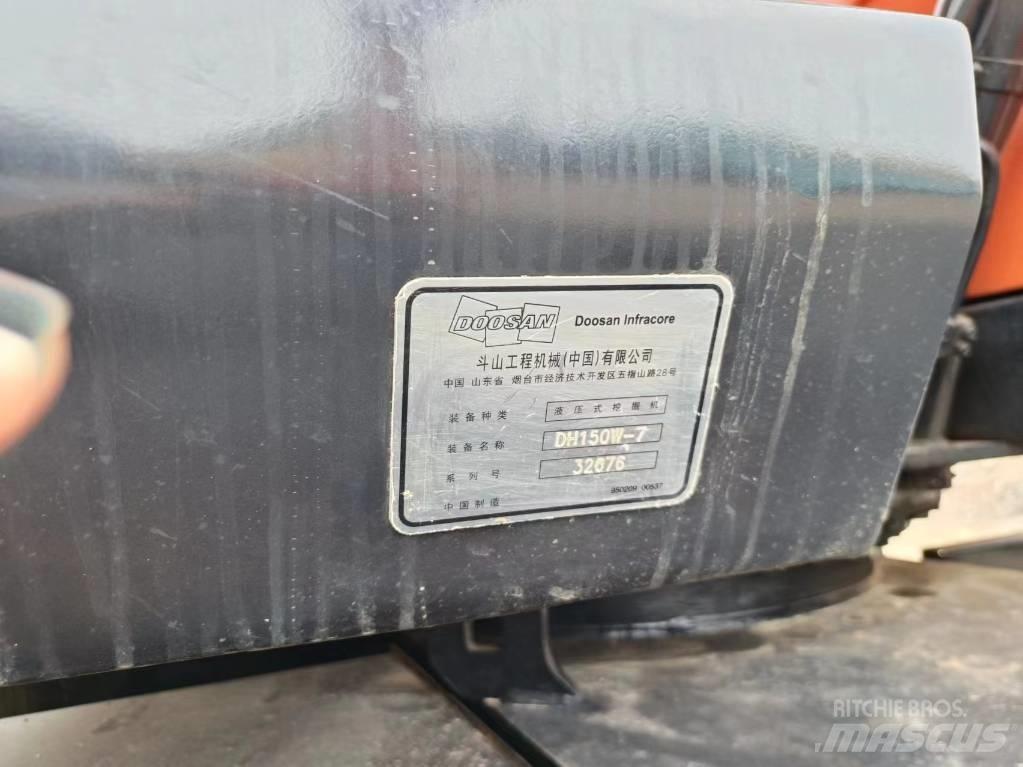 Doosan 150 W Wheeled excavators