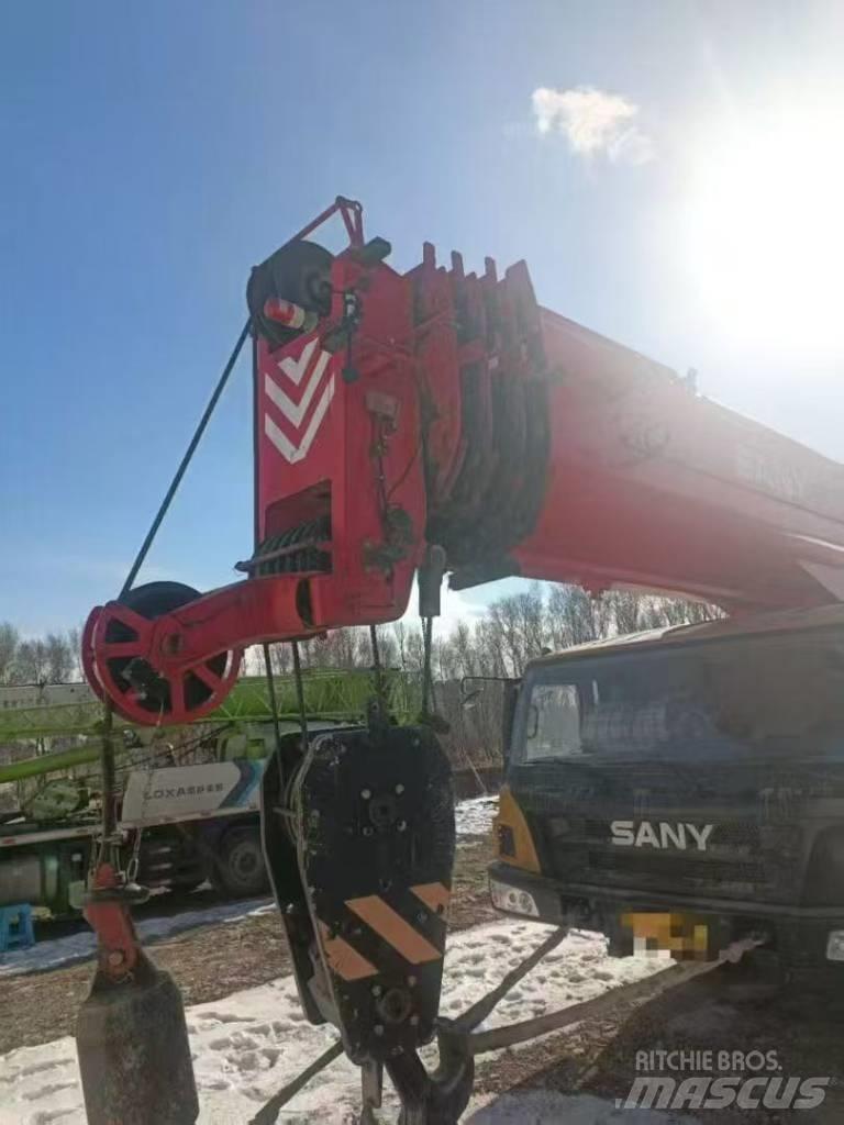 Sany STC 900 All terrain cranes