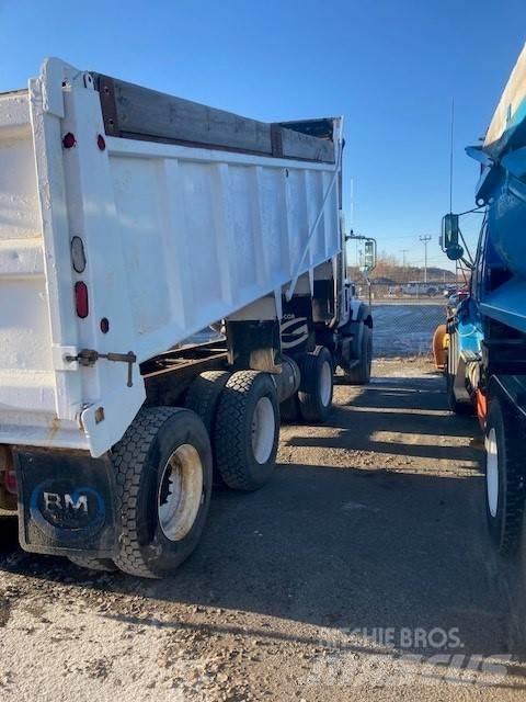 Mack GU813 Tipper trucks