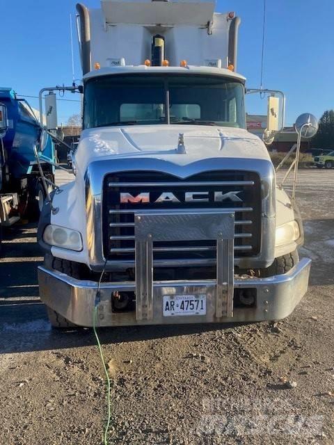 Mack GU813 Tipper trucks